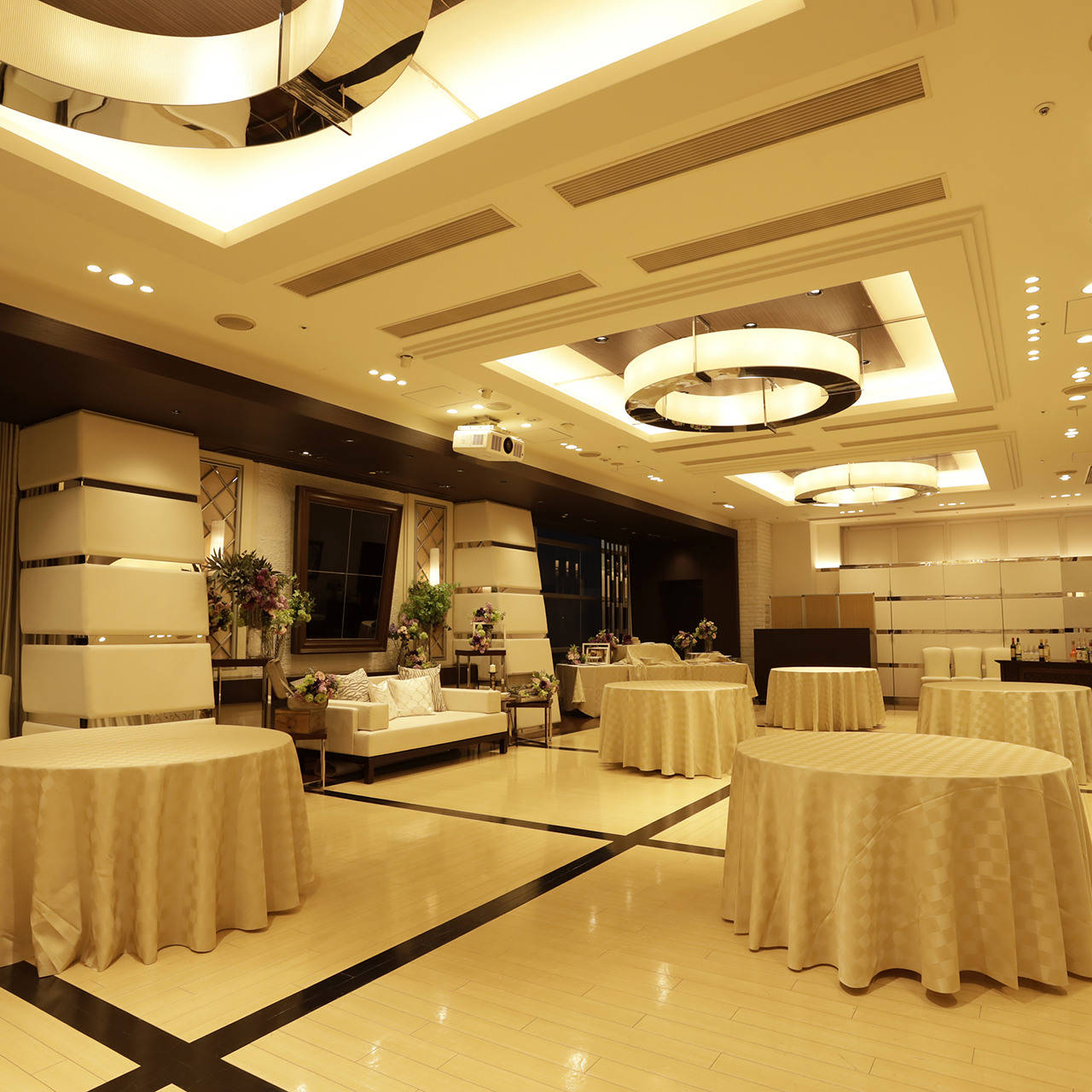 NEW YORK SUITE